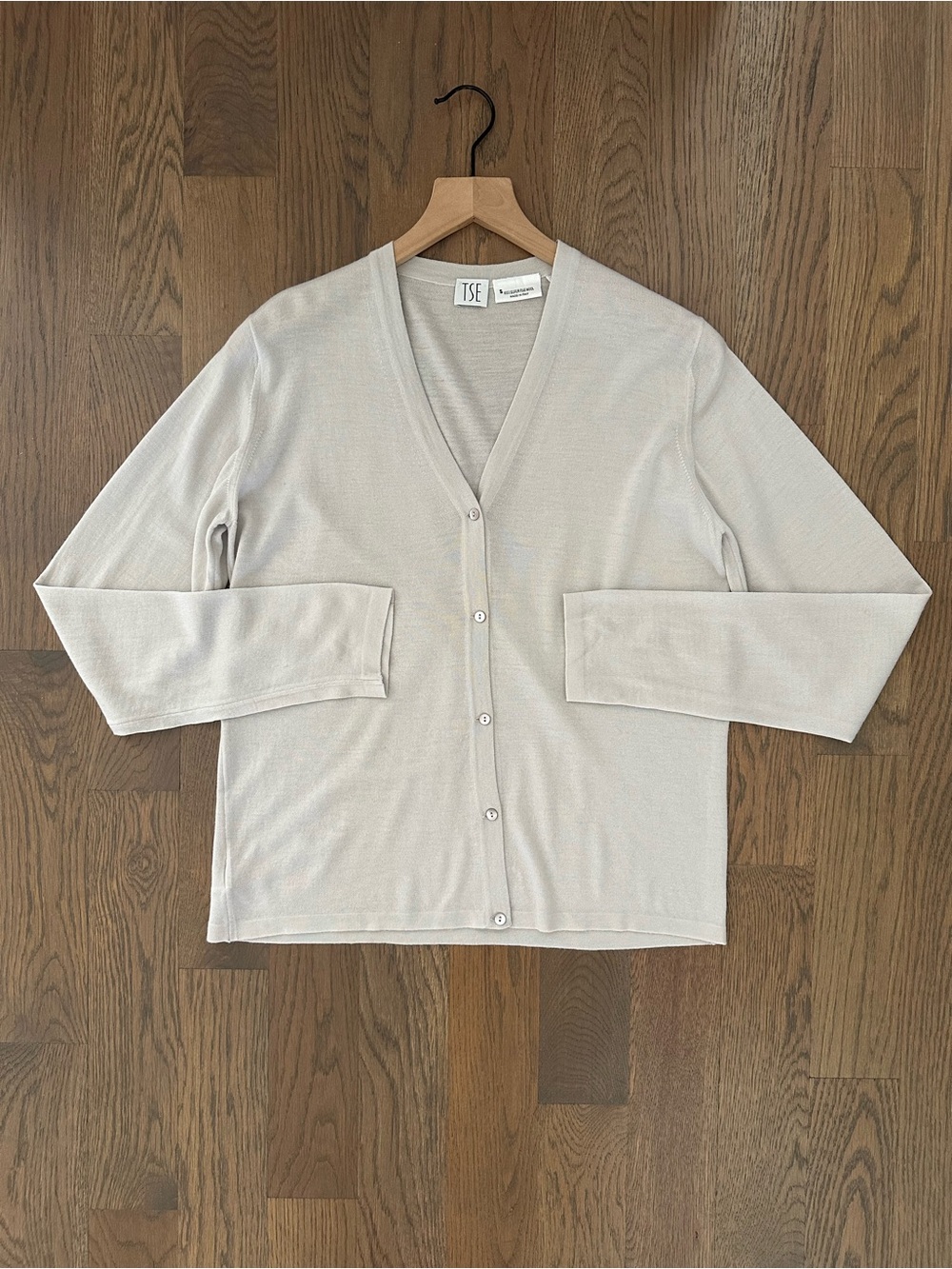 TSE Super Fine Merino Wool V-neck Cardigan Sweater in Light Gray Size Small